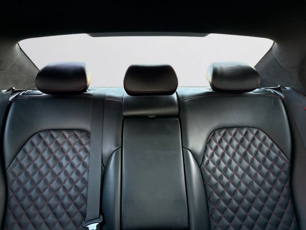 Genesis G70 PLATINUM AED 1,440 P.M | 0% DOWN PAYMENT | GENESIS G70 PRESTIGE | 3.3L TWIN-TURBO V6 | 2018 | KOREAN