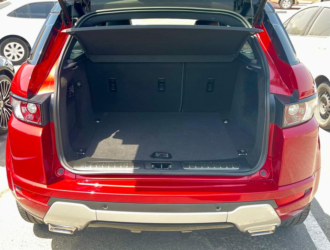 لاند روفر رانج روفر إيفوك Dynamic 2.0L (5 Door) Dynamic  2.0L  (5 Door) 2015 GCC