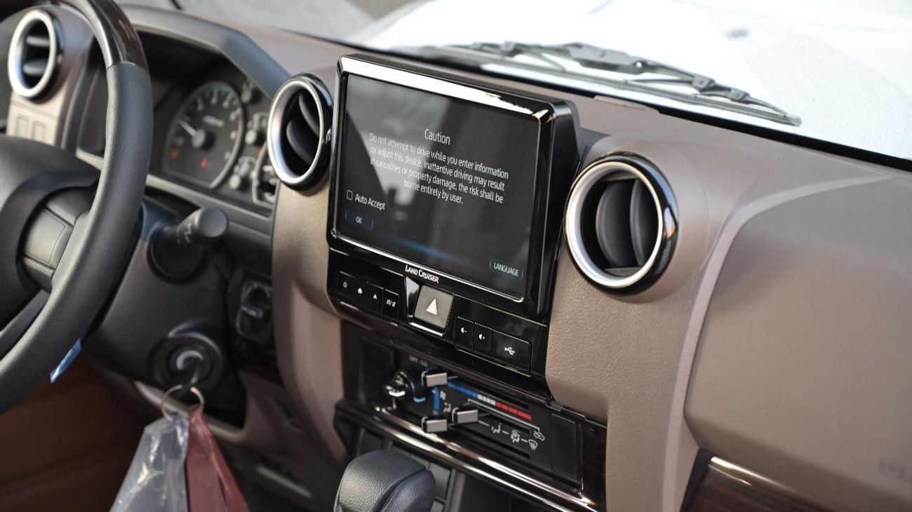 تويوتا لاند كروزر 70 Toyota hard top LC76 4.0 AT 2025 mid option