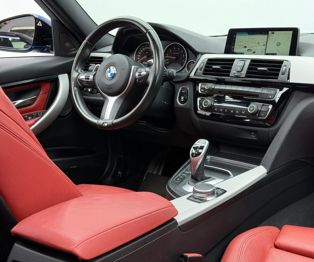 بي أم دبليو 340i M Sport 3.0L 2017 BMW 340i M-Sport, Service History, Fully Loaded, Excellent Condition, GCC