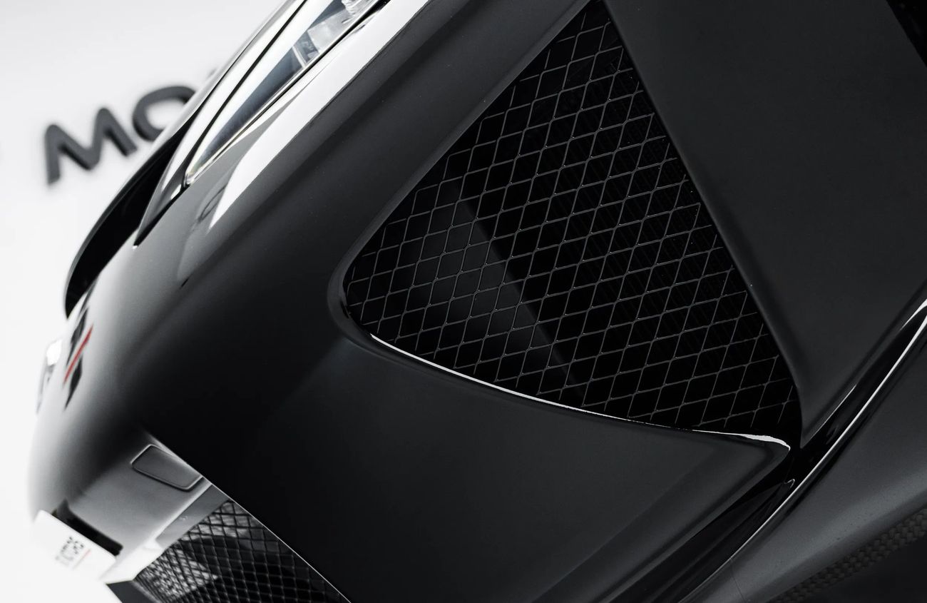 لكزس LFA 4.8L V10 Naturally Aspirated Engine