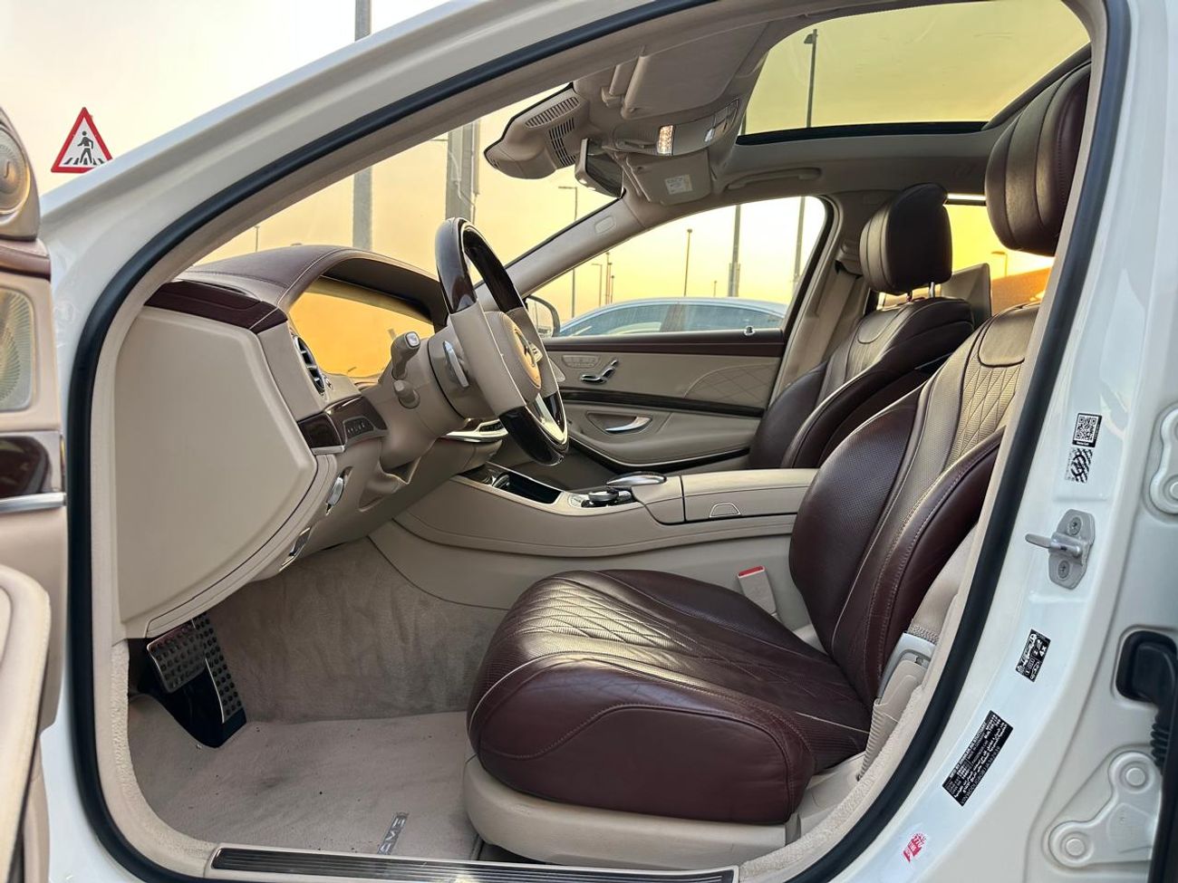 Mercedes-Benz S 560 Mercedes S560_ 2018_ Gulf _in excellent condition_ no problems