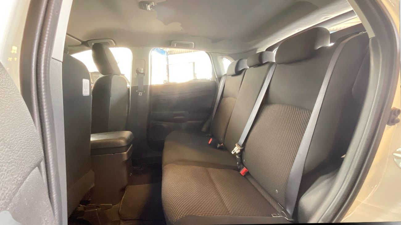 Mitsubishi ASX 2.0 CVT 2WD BASIC | Guaranteed Warranty | 0 Down Payment