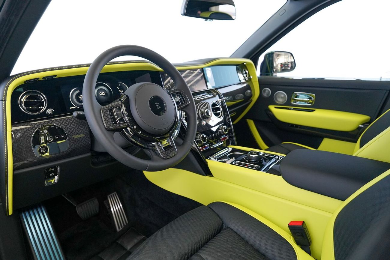 رولز رويس كولينان BLACK BADGE