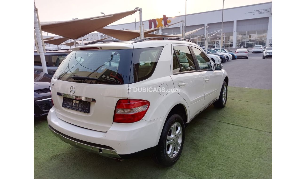 مرسيدس بنز ML 350 خليجى موديل 2006 رقم واحد فتحة جلد مثبت سرعة تحكم رنجات حساسات بحالة ممتازة