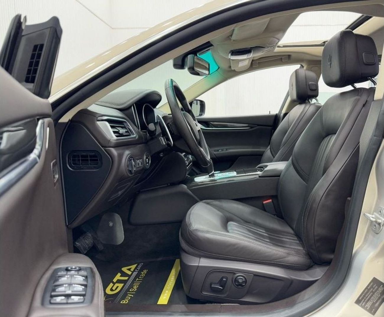 مازيراتي جيبلي S Q4 3.0L (410 HP) 2016 Maserati Ghibli S Q4, Full Service History, Carbon Fiber Package, Excellent