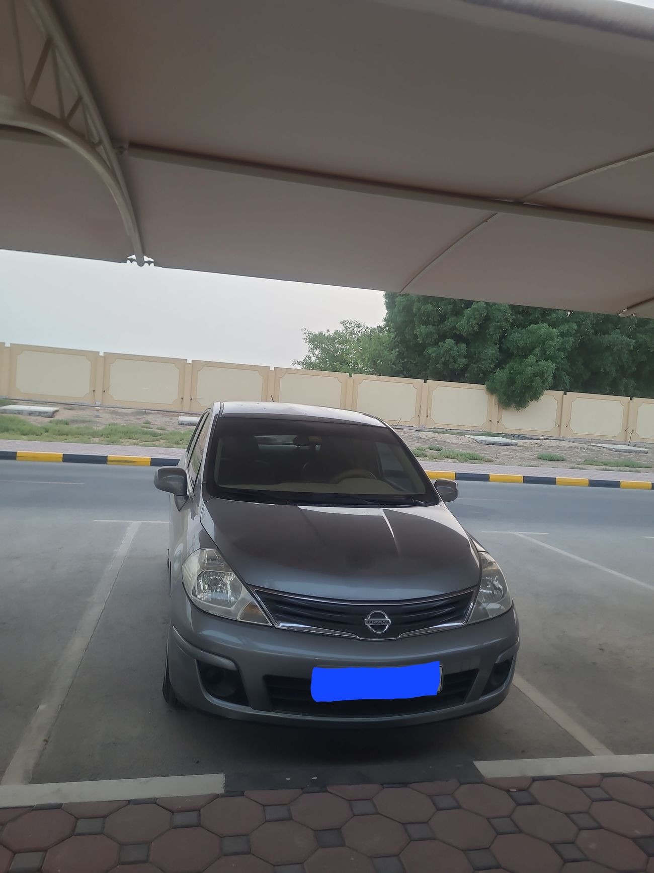 Nissan Tiida 1.8L sedan