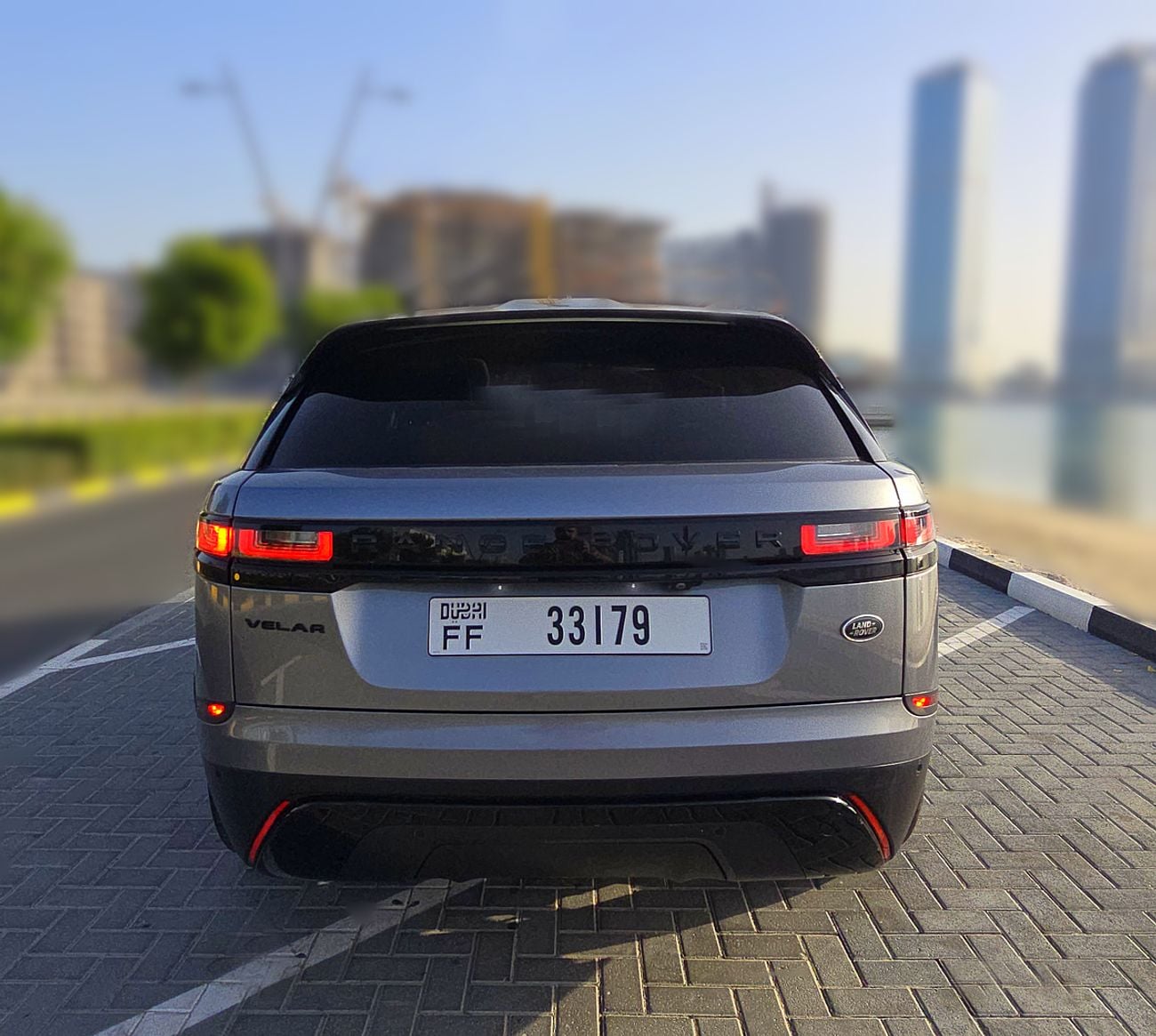 Land Rover Range Rover Velar R-DYNAMIC