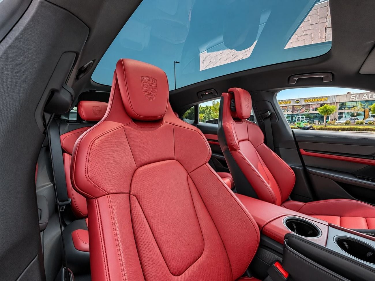 بورش تايكان 4S CROSS TURISMO