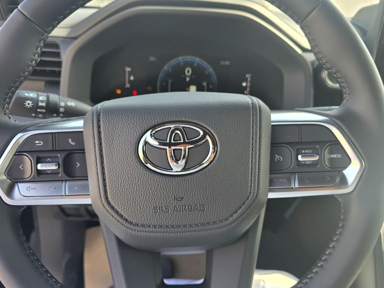 تويوتا لاند كروزر 4.0 GASOLINE 3 DIFF LOCK . Many colours available