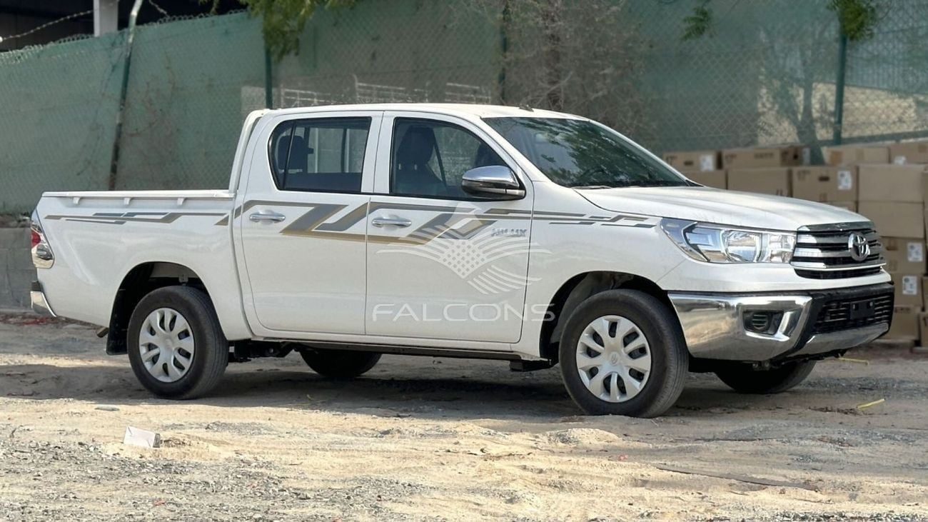 Toyota Hilux 2.4L V4 DC-2WD-GLX-MT
