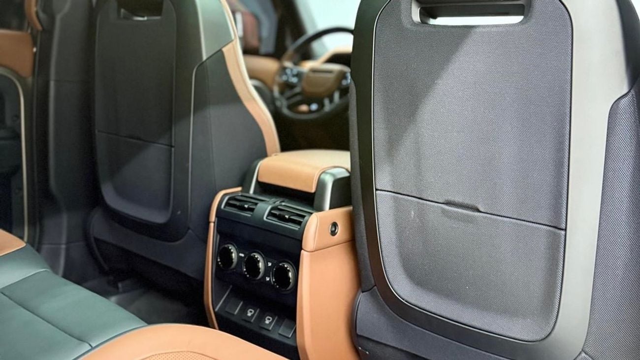 لاند روفر ديفندر 110 P635 OCTA V8