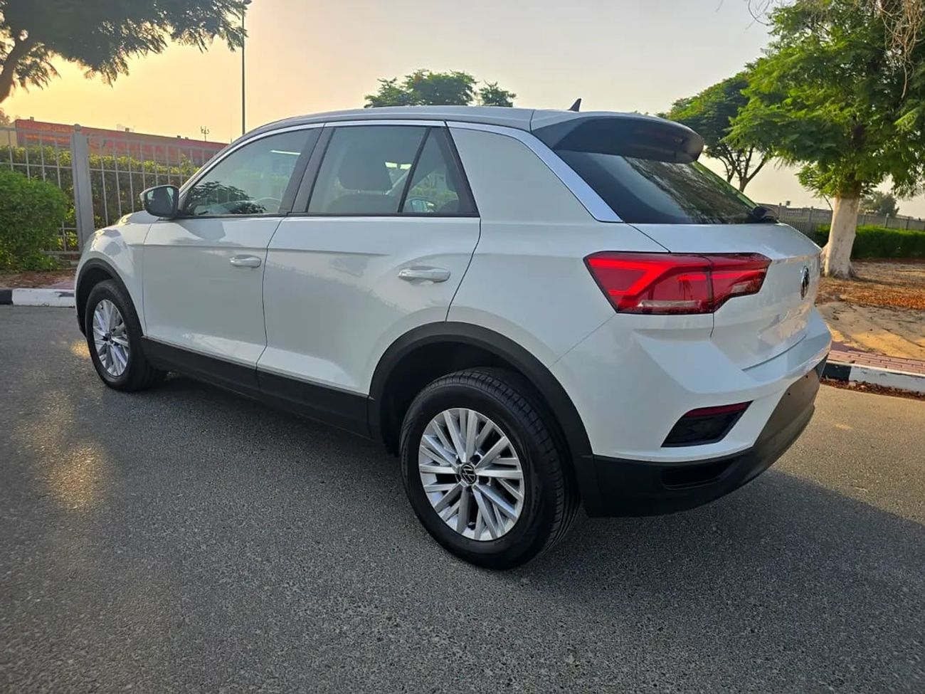 Volkswagen T-ROC TREND FREE OFFERS 1.4L , GCC! We arrange loan without down payment!
