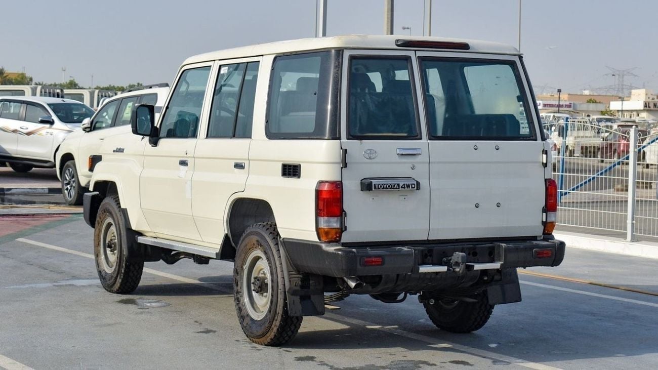 تويوتا لاند كروزر 70 Toyota Land Cruiser Hardtop 5Door 4.2L Manual- 2025 Model