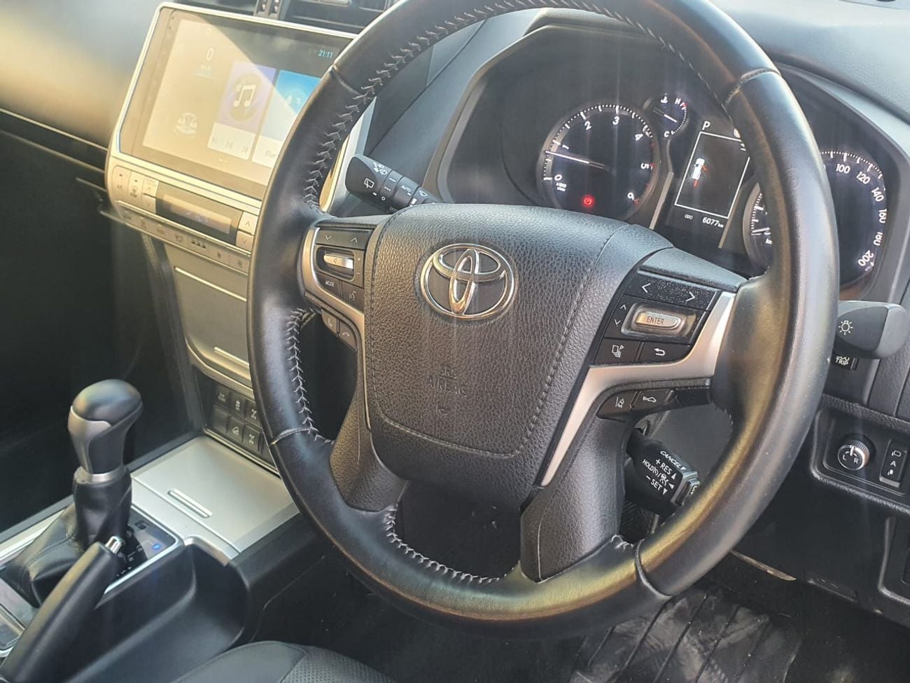 Toyota Prado TX-L TXL 2.8L Top of the option Diesel Engine RHD 4WD V4 Automatic Gear SUV 7 Seats 5 Doors