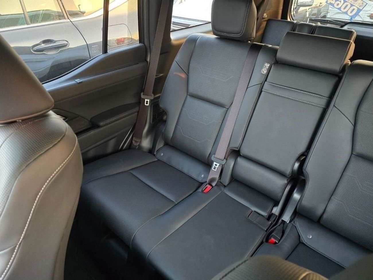 لكزس GX550 Luxury Plus Full Option *SPECIAL OFFER*