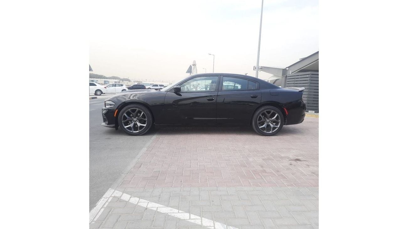 دودج تشارجر 3.6L SXT (متوسط)
