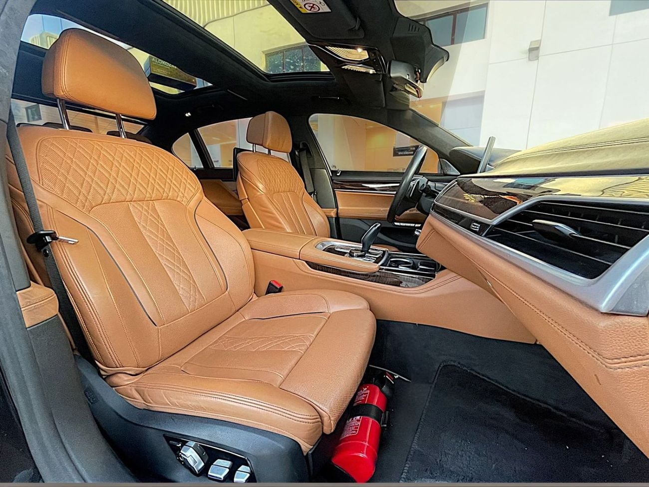 بي أم دبليو 750Li xDrive Executive 4.4L