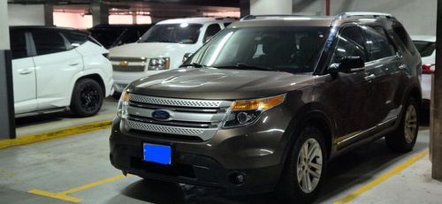 Ford Explorer XLT