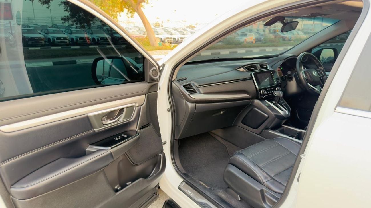 Honda CRV 2020 | RHD | 1.5L PETROL ENGINE | PANORAMIC SUNROOF | 7 SEATERS | AUTOMATIC TRANSMISSION | PARKING S