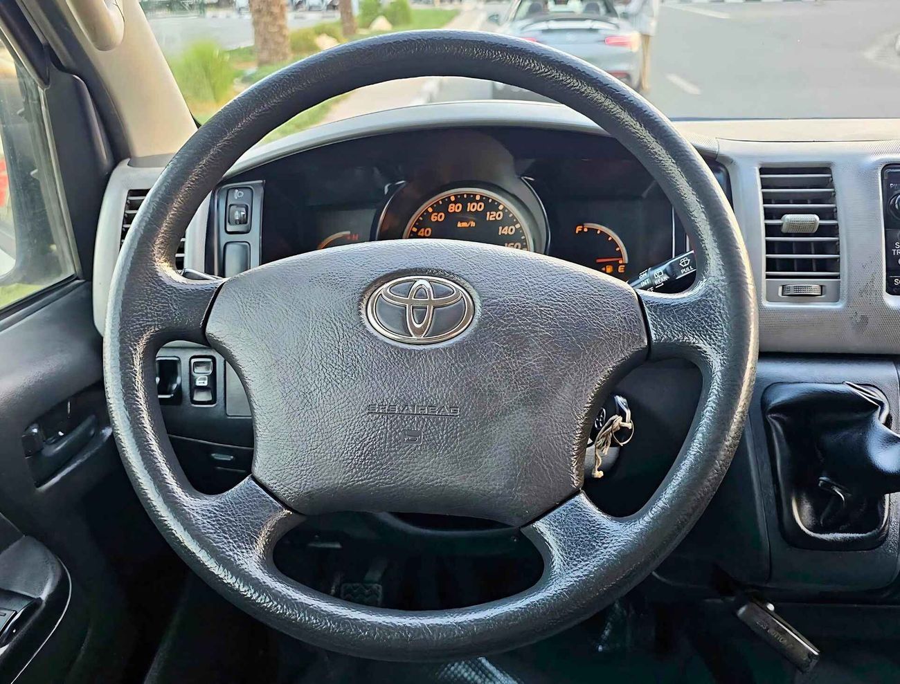 Toyota Hiace PASSENGER/ 2015 SHAPE/ PATROL/ 15 SEATER/ MANUAL/ LOT# 24788