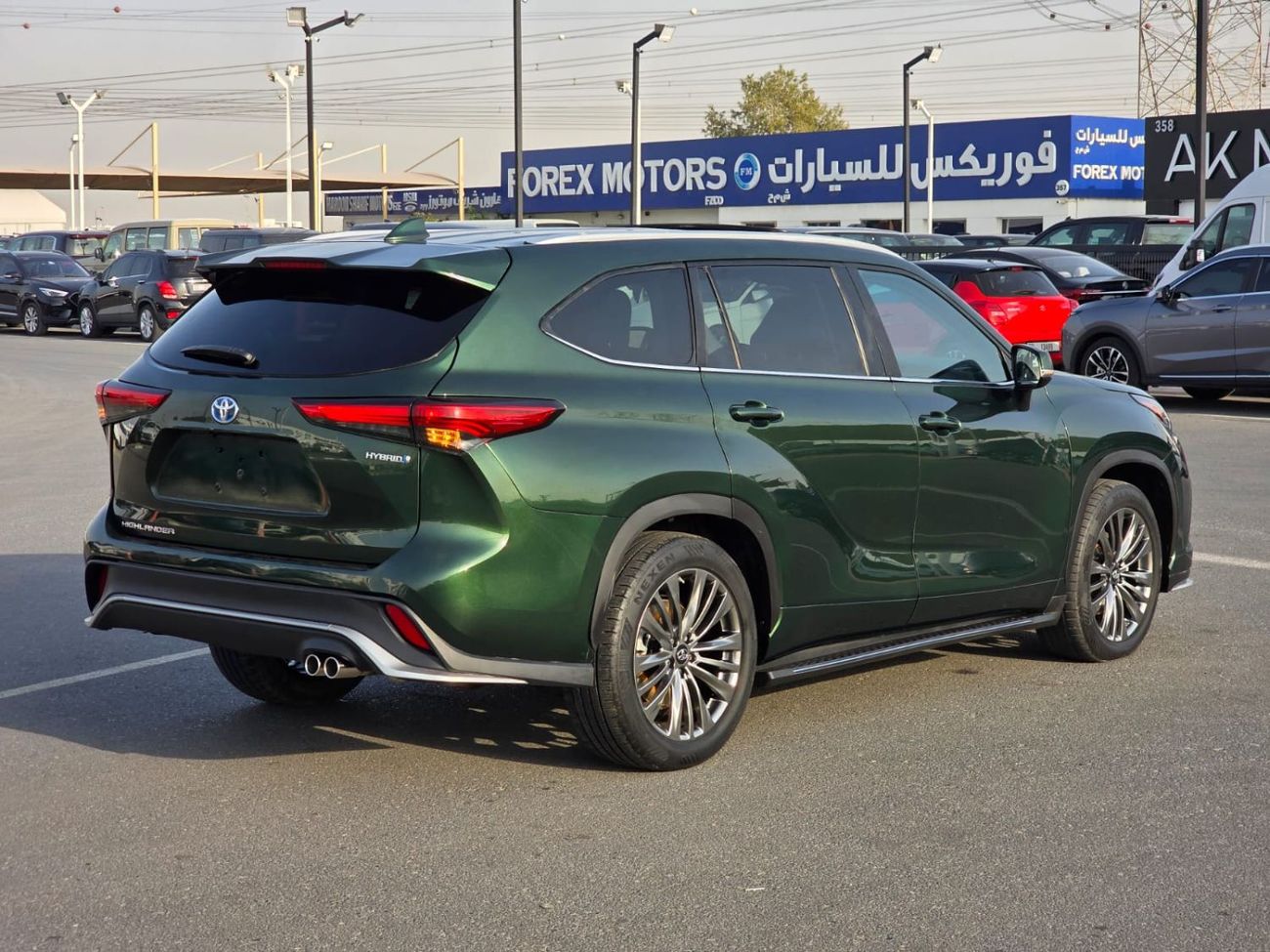 Toyota Highlander 2.5L Hybrid XSE sport Edition Sunroof, Push button and 7 seater