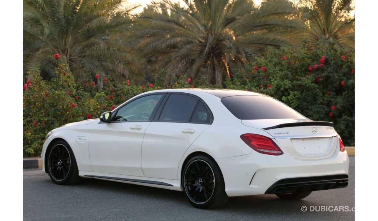 مرسيدس بنز C 63 AMG مرسيدس بنز C63 S وارد المانيا 2016 فل ابشن 4 فصوص  بحاله ممتازه بدون حوادث