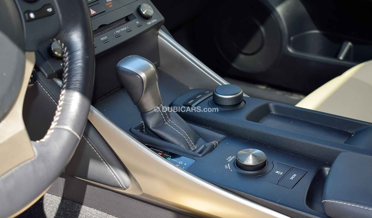 Lexus IS250 Lexus IS 250 an excellent condition - the highest specifications in its class - cash or installment