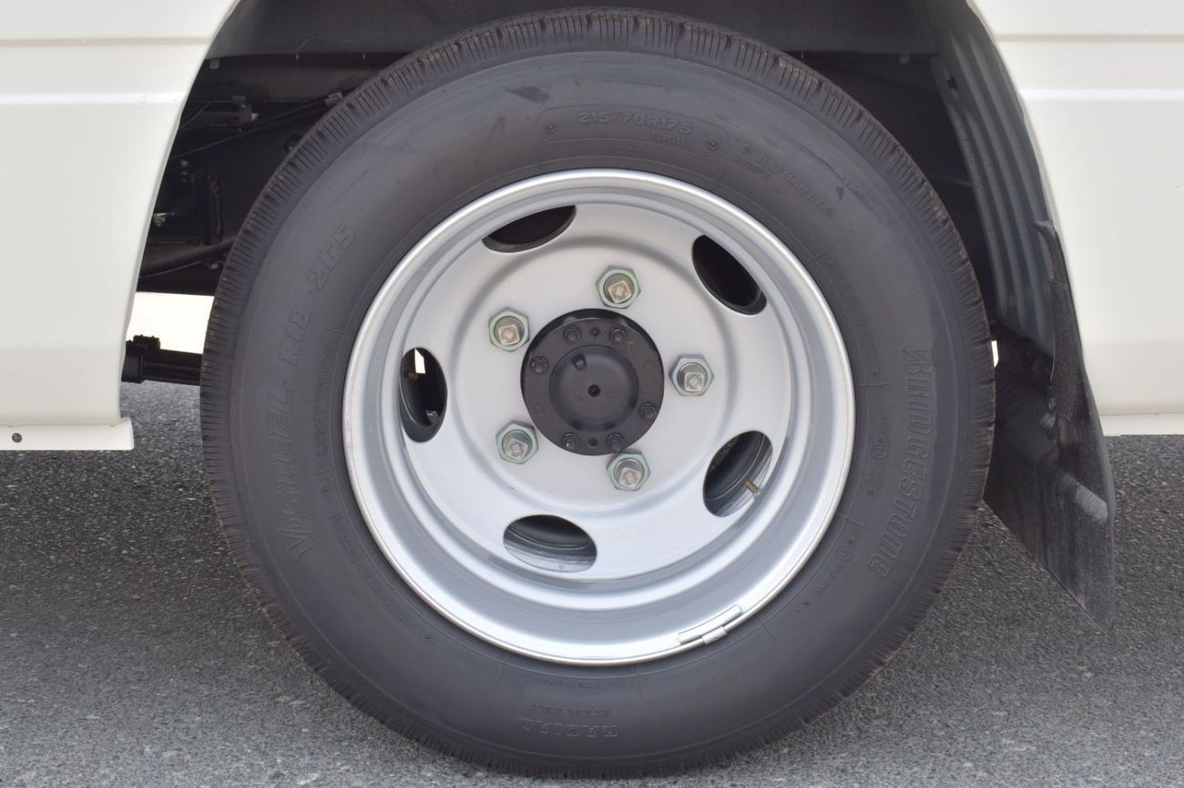 تويوتا كوستر toyota coaster 4.0l 2025   23 seater