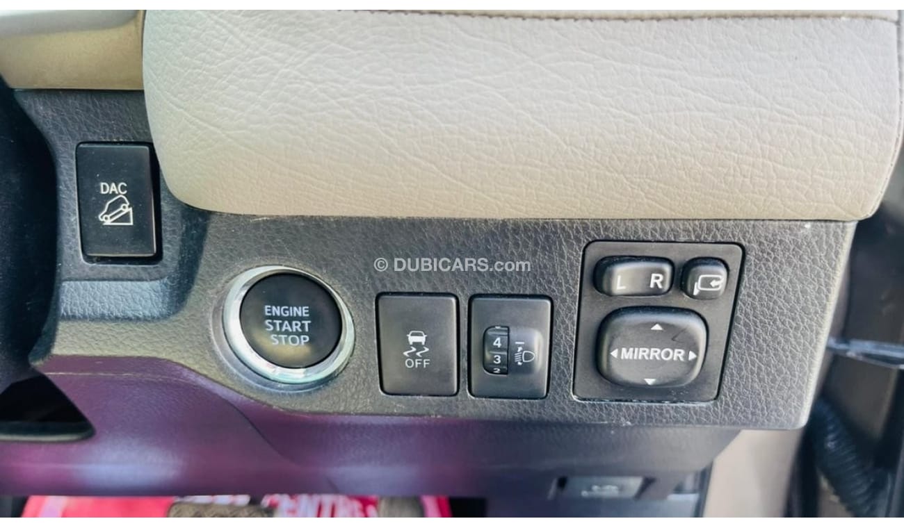 Toyota RAV4 2015 [Right Hand Drive] Push Start 2.5CC 4wd Leather Seats New Rims Premium Condition