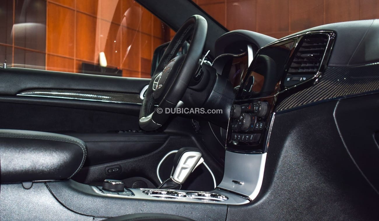 Jeep Grand Cherokee SRT