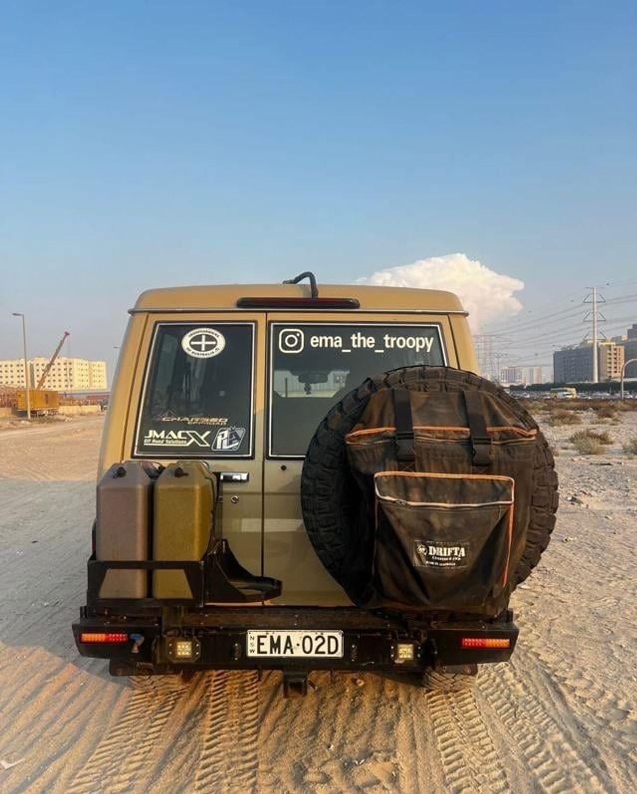 Toyota Land Cruiser 70 RIGHT HAND DRIVE DIESEL 4.5 LITER MANUAL GEAR