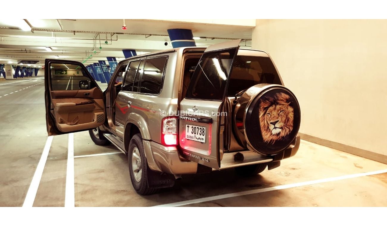 نيسان باترول سوبر سفاري