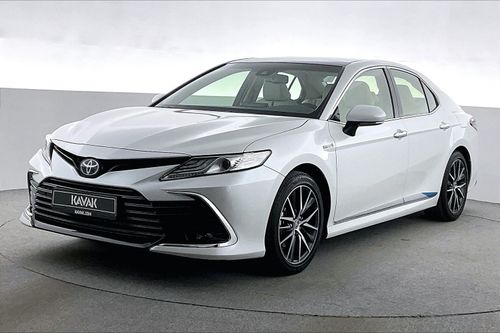 Toyota Camry Limited | Guaranteed Warranty | 0 Down Payment