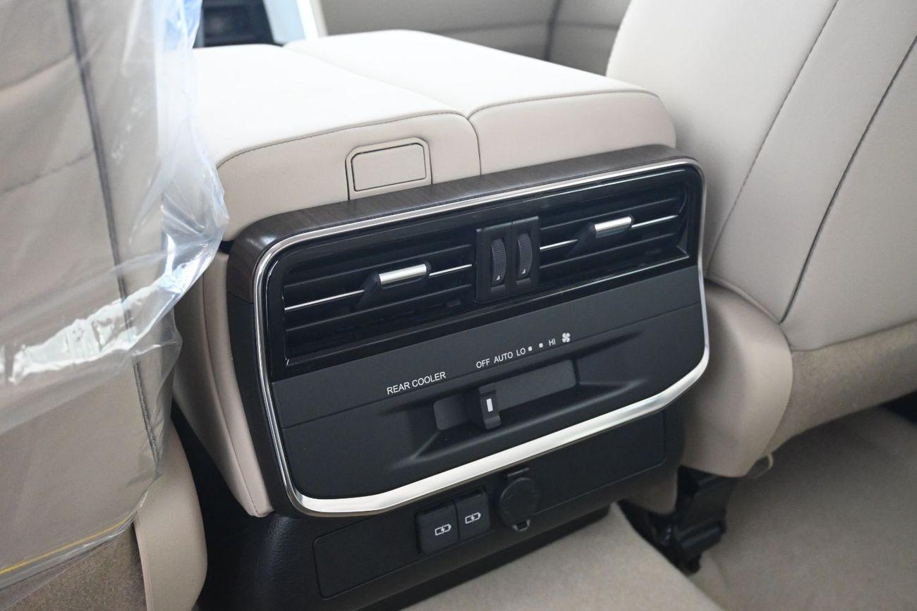 تويوتا لاند كروزر GXR Toyota Land Cruiser GX-R 4.0L V6 Petrol Model 2026
