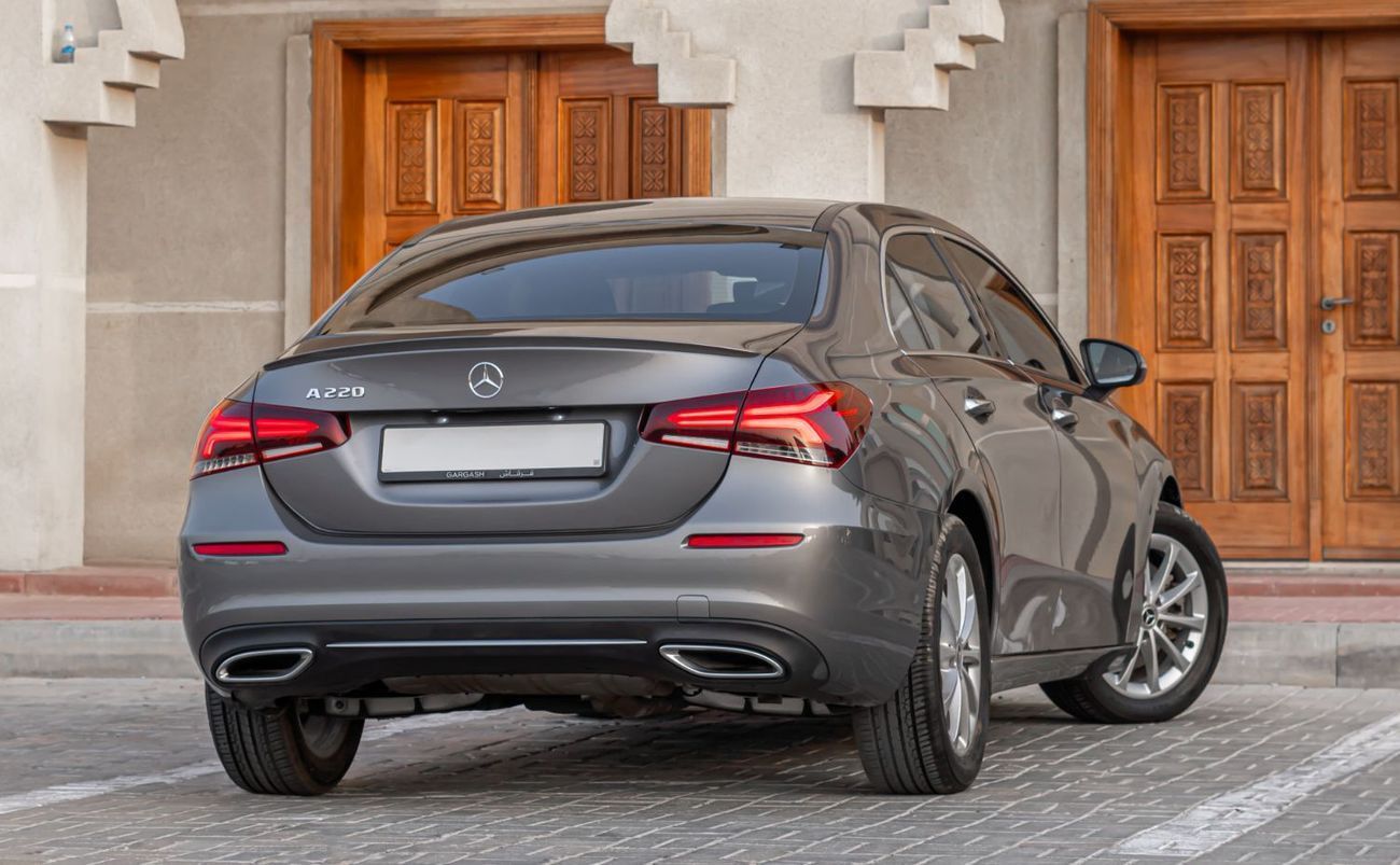 مرسيدس بنز A 220