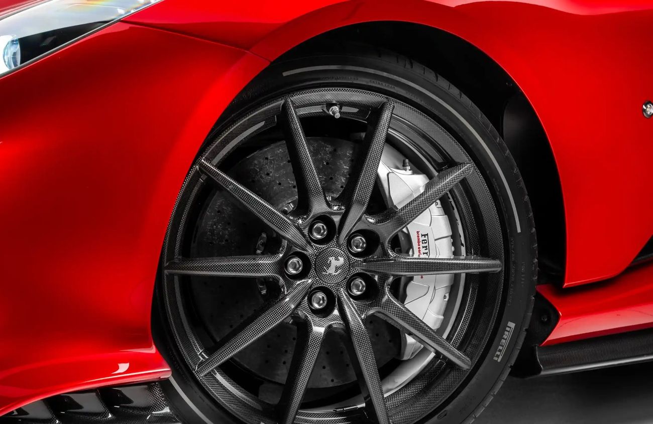 فيراري 812 كومبيتيزون 6.5L V12 Naturally Aspirated Engine