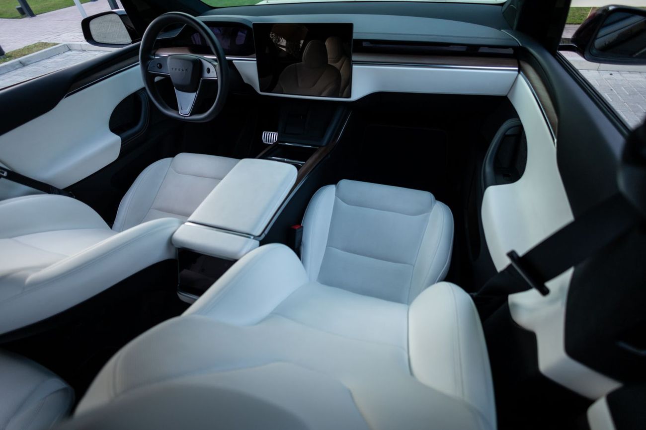 Tesla Model Y Long Range (AWD)