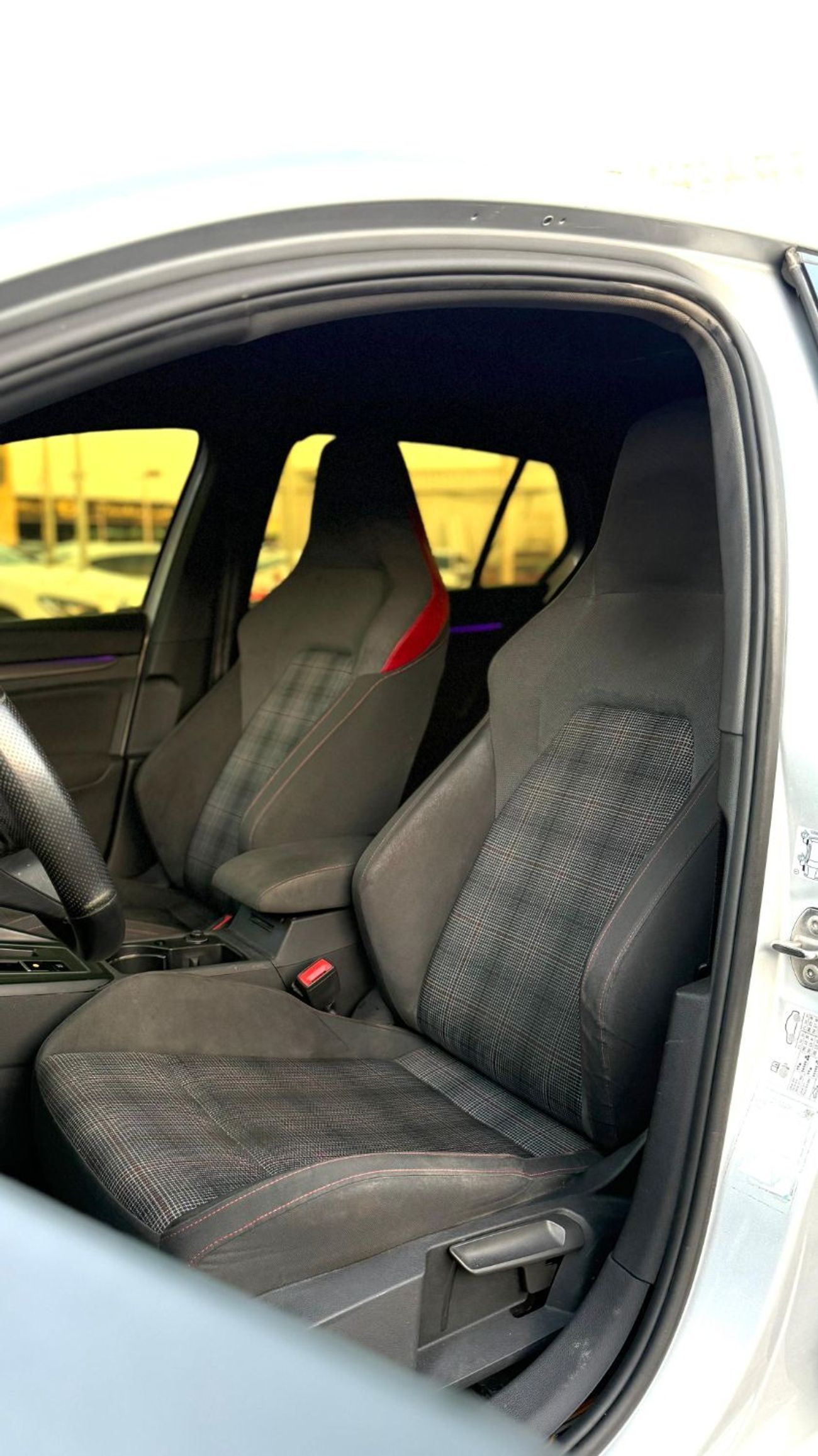 Volkswagen Golf GTI Sport 2.0T