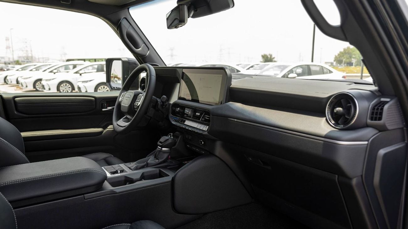 تويوتا برادو Toyota Prado Premium 2.4L petrol MY 2025