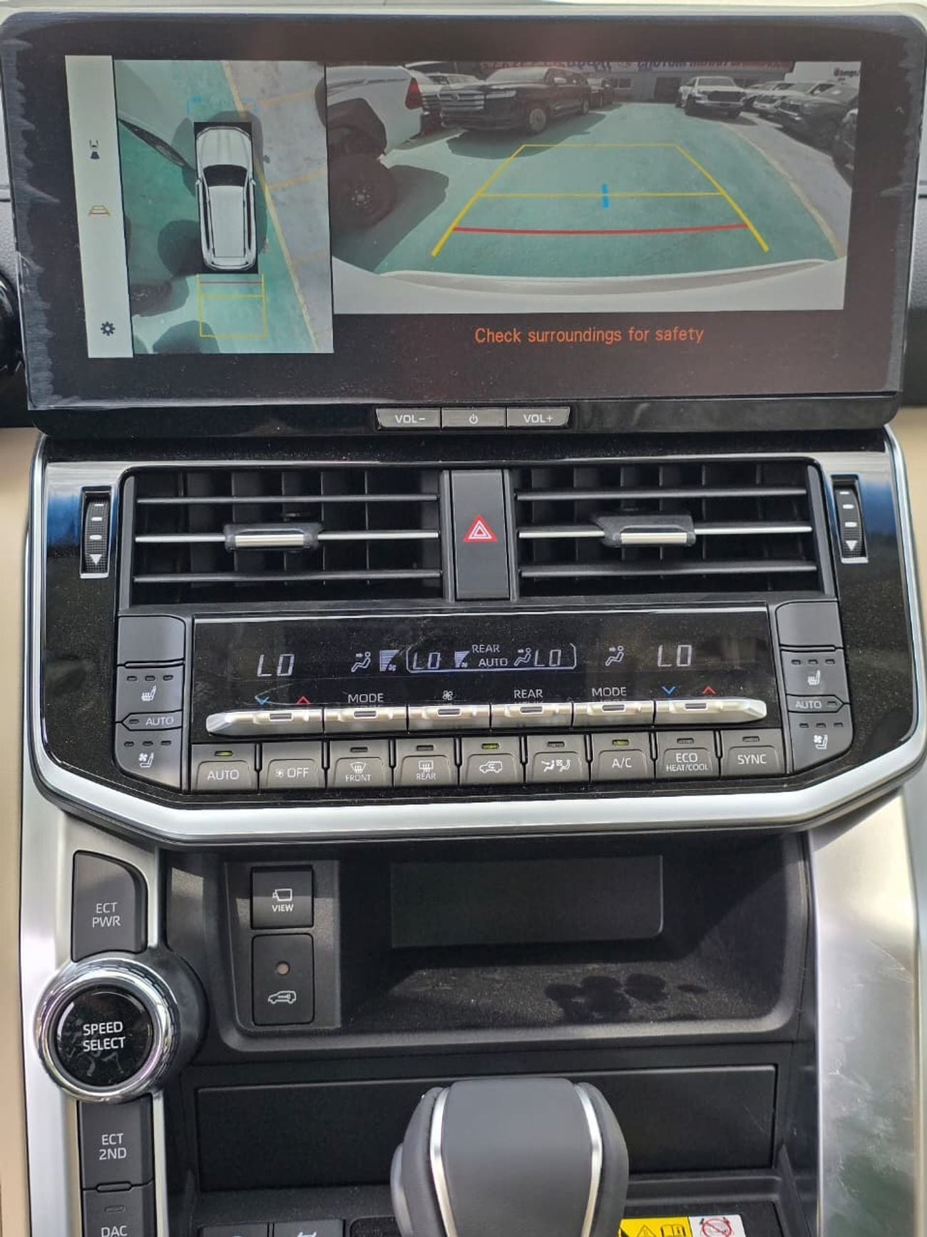 تويوتا لاند كروزر VX 4.0L