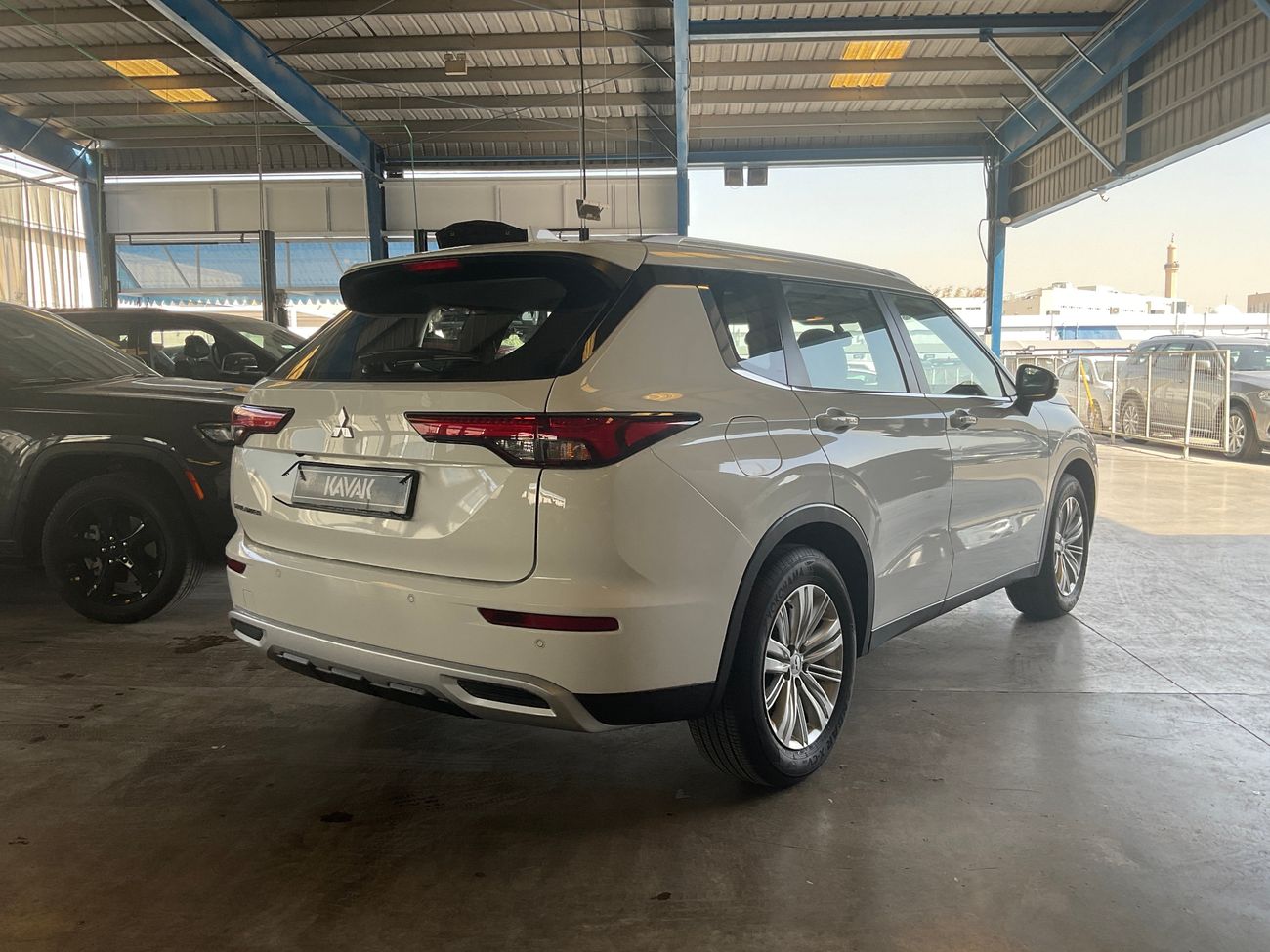 ميتسوبيشي آوتلاندر GLX Midline | شامل الضمان | 0 ﺪﻔﻋﺓ ﺃﻮﻟﻯ