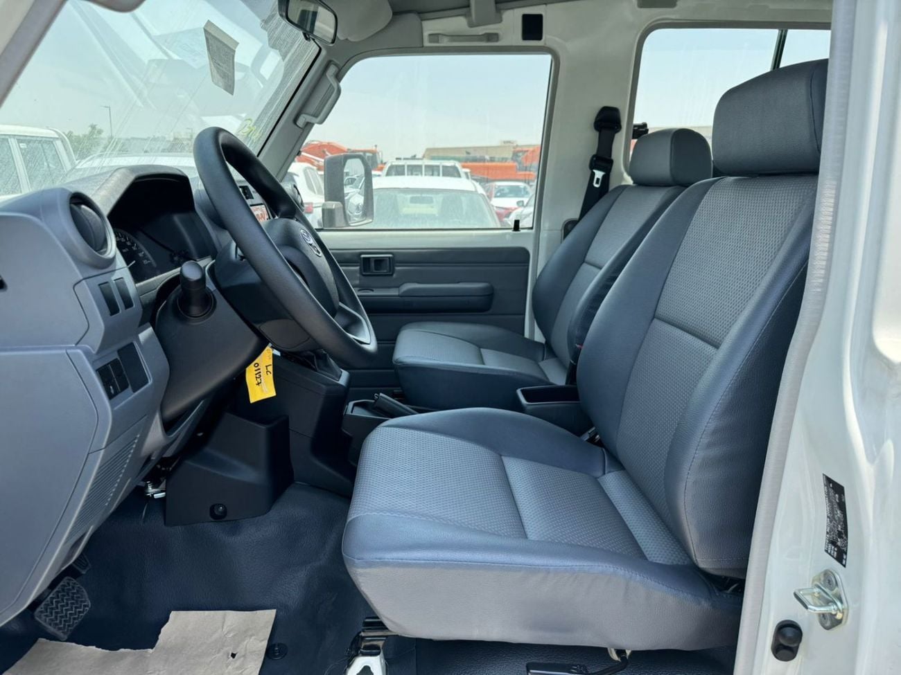 تويوتا لاند كروزر Toyota LandCruiser 78 Hardtop 2.8L Turbo Diesel Auto