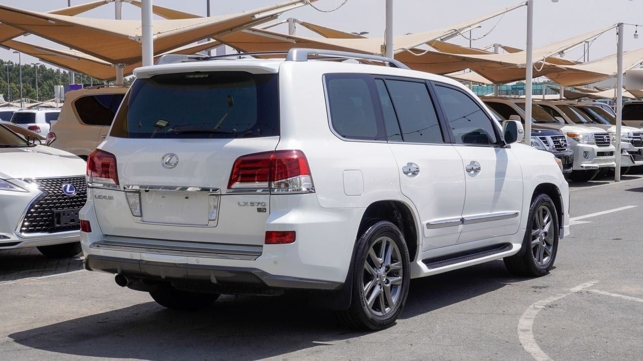 Lexus LX 570 S