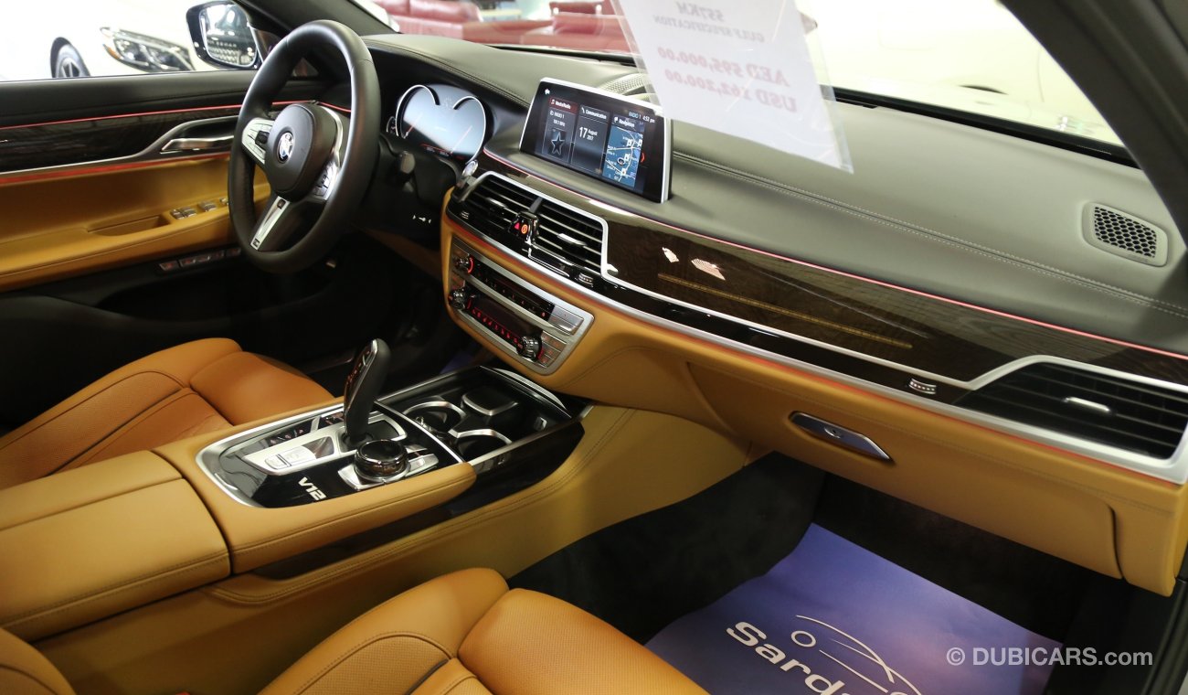 Used BMW 760Li M Li 2017 for sale in Dubai - 127001