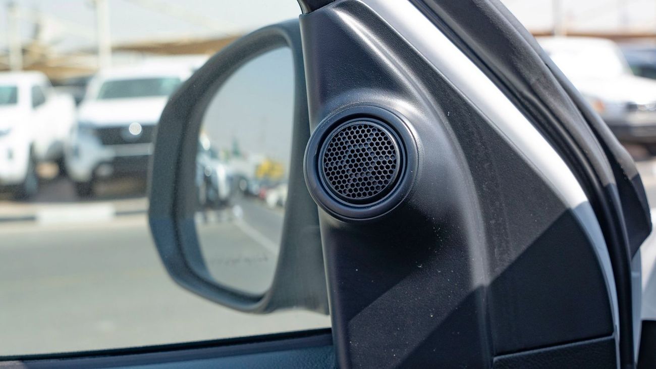 Toyota Hilux 2025 Toyota Hilux TRD SR5 4.0L petrol AT - GCC (Export price)