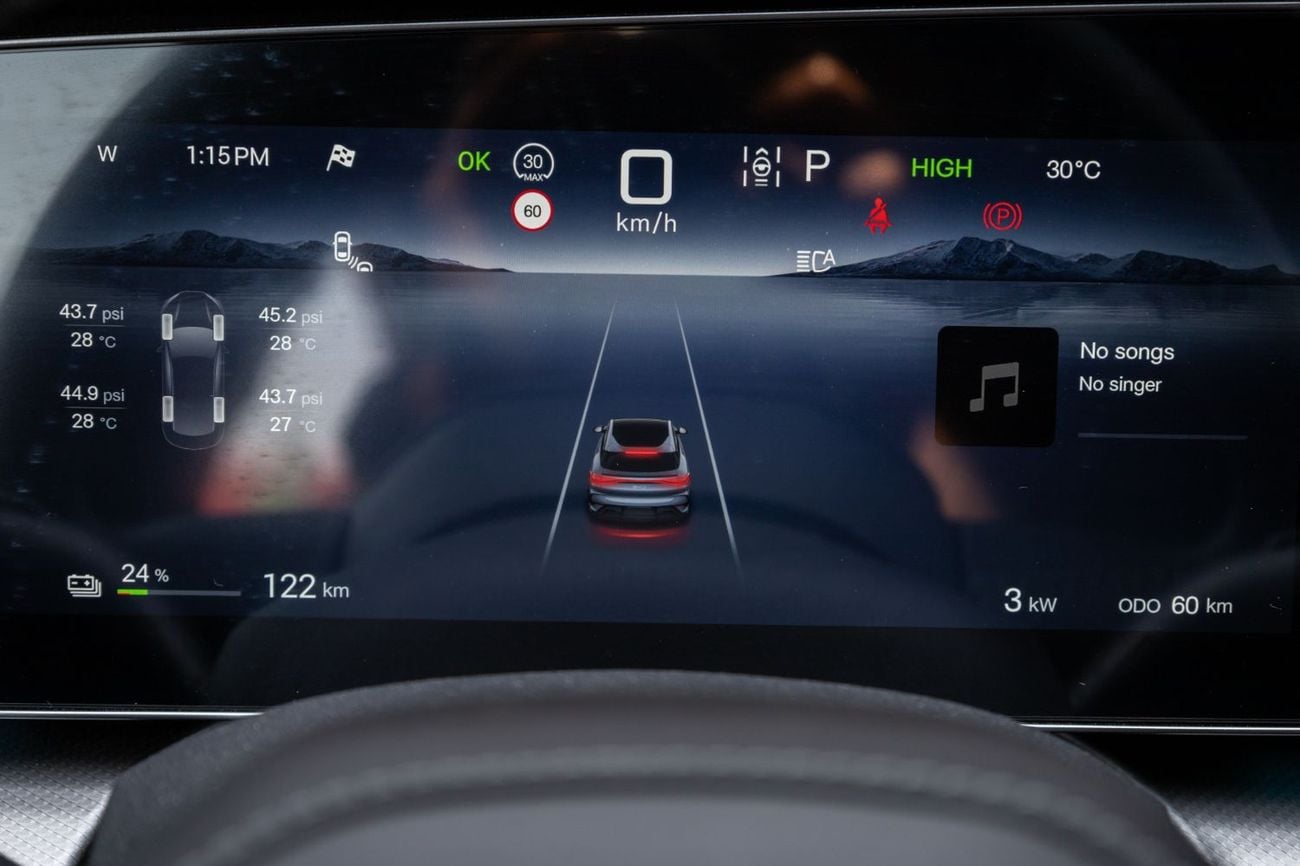 بي واي دي سيليون 7