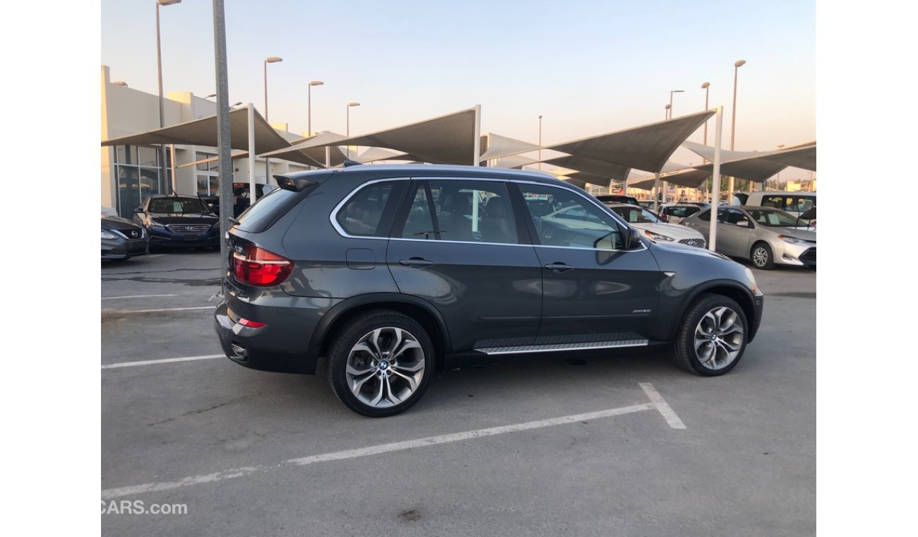 BMW X5 BMW X5 MODEL 2011 GCC CAR  PERFECT CONDITION FULL OPTION LOW MILEAGE