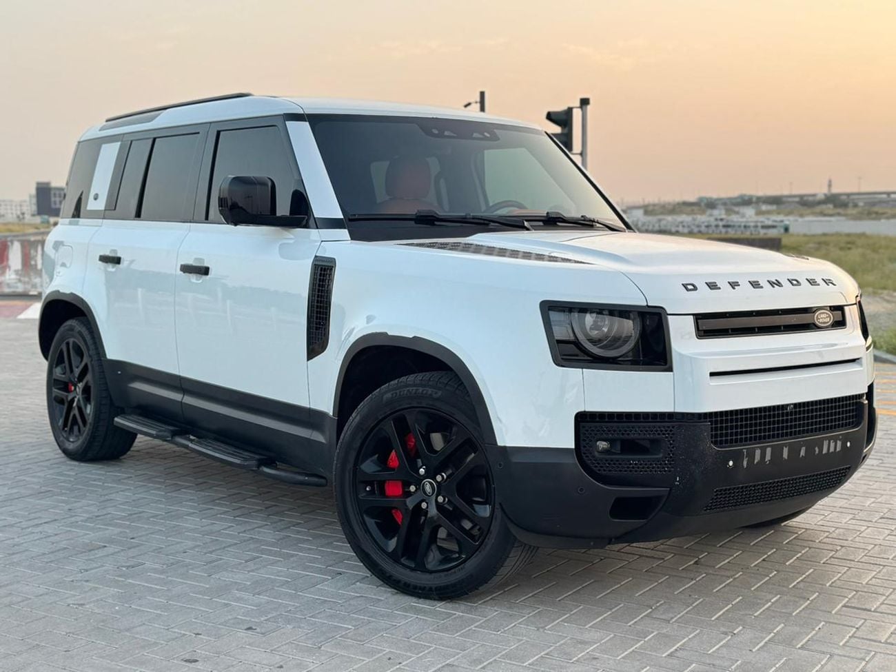 لاند روفر ديفندر Land rover defender P400 110 SE 3.0L (5 Seater) 2020 V6