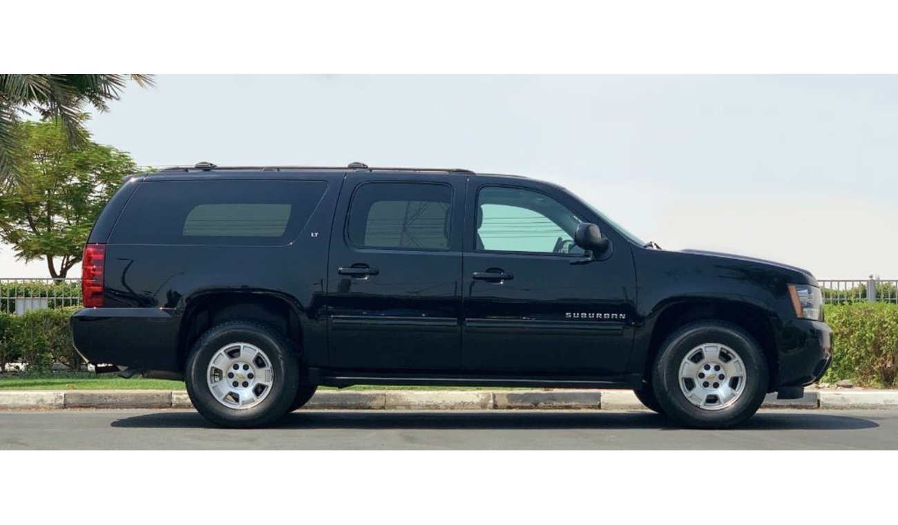 Chevrolet Suburban LT- 2013 - EXCELLENT CONDITION